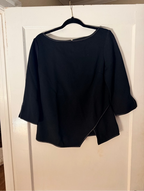 St. John Tops - 🖤 St. John Black Asymmetrical Knit Top – Size 10 🖤